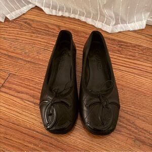 CHANEL Black Cambon Leather Ballet Flats